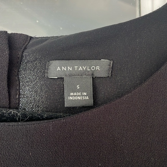 Ann Taylor black midi dress with back cutout size small - Picture 6 of 11